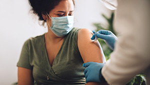 covid-19 vaccination tied to fewer cv events in large uk study